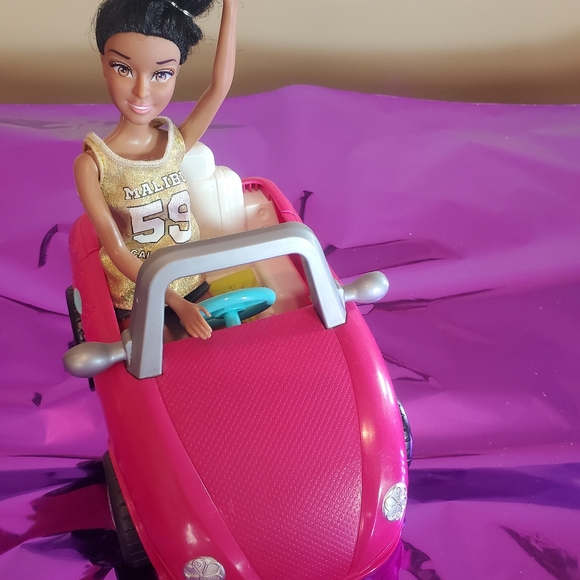 5-piece One Seater Car with 1x Fully Dressed Barbie - Picture 3 of 6